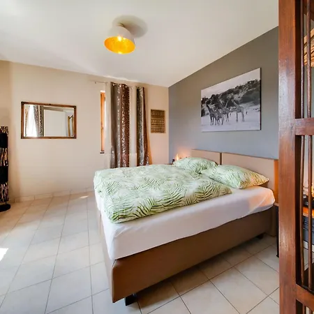 Countryside In With Terrace, Cleaning Included Holiday home *